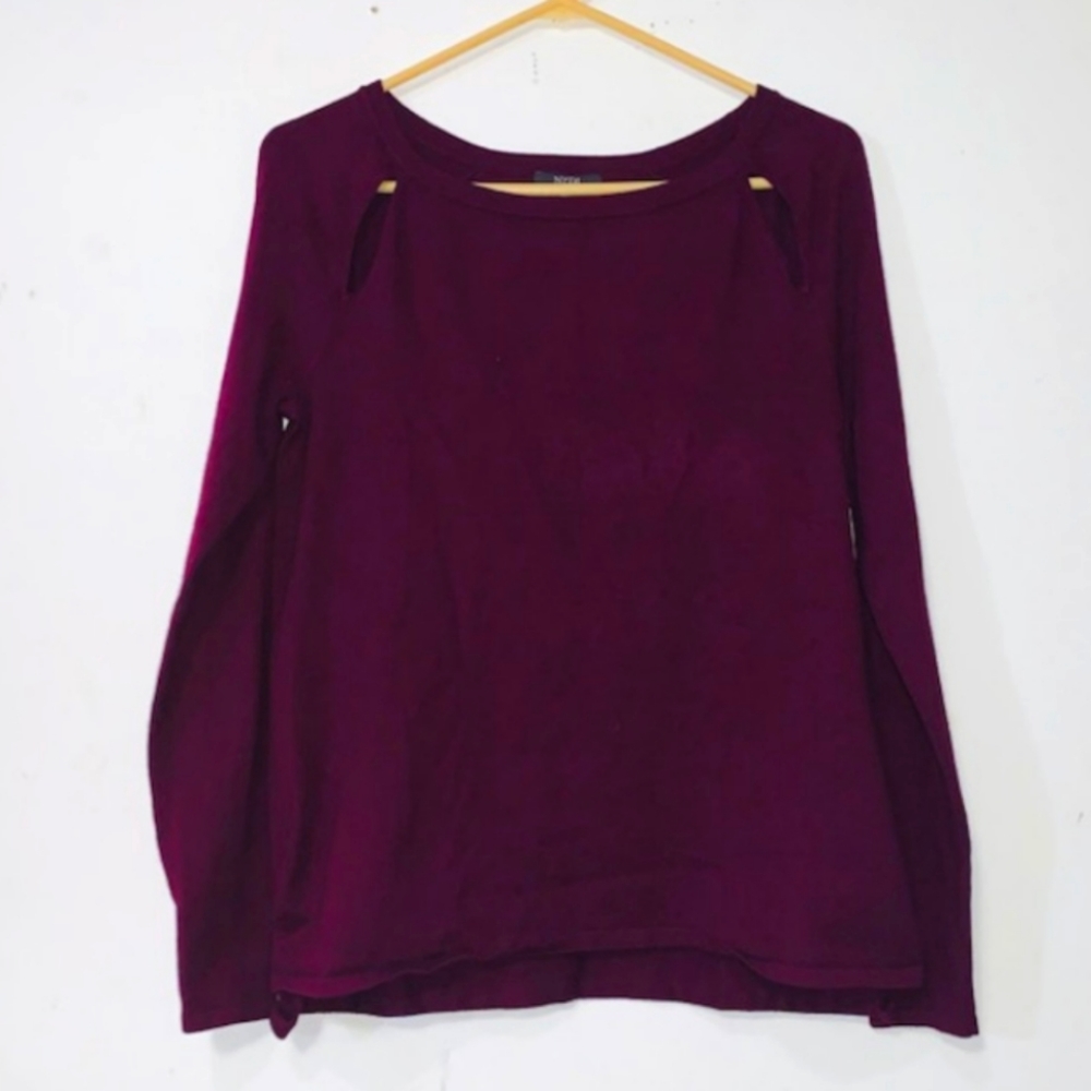 - NYDJ sz S Purple Cut Out Sweater